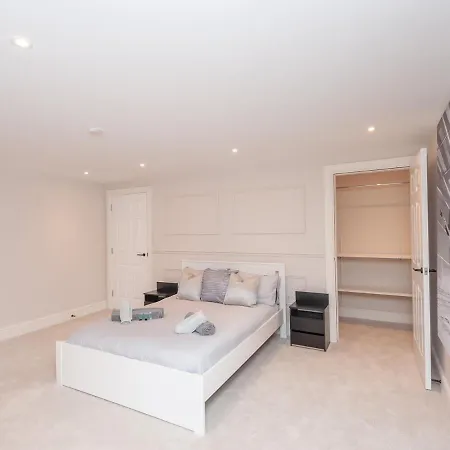 Luxury Pad Leeds Centre With Hot Tub Pass The Keys شقة ليدز