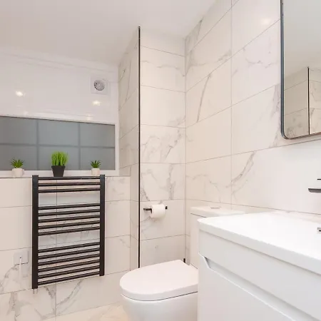 Luxury Pad Leeds Centre With Hot Tub Pass The Keys شقة ليدز