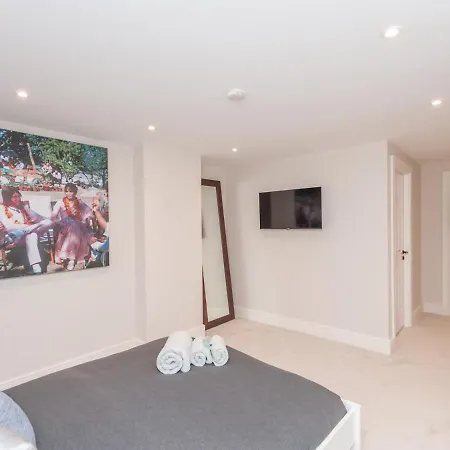 Luxury Pad Leeds Centre With Hot Tub Pass The Keys شقة ليدز